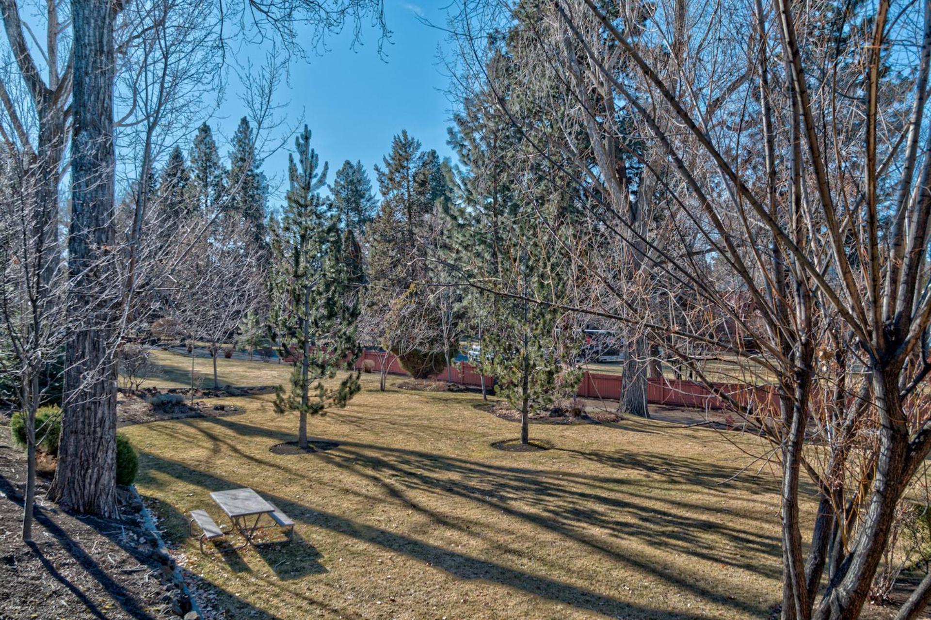 Pioneer Park Rentals Downtown Bend Ruang foto